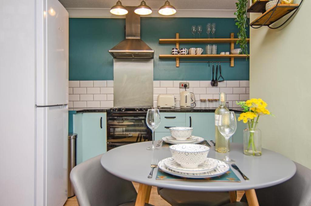 Cosy Lichfield Apartment Экстерьер фото