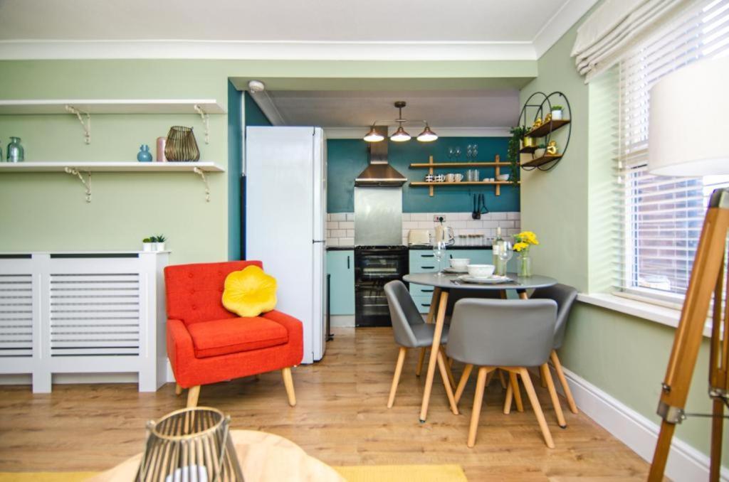 Cosy Lichfield Apartment Экстерьер фото