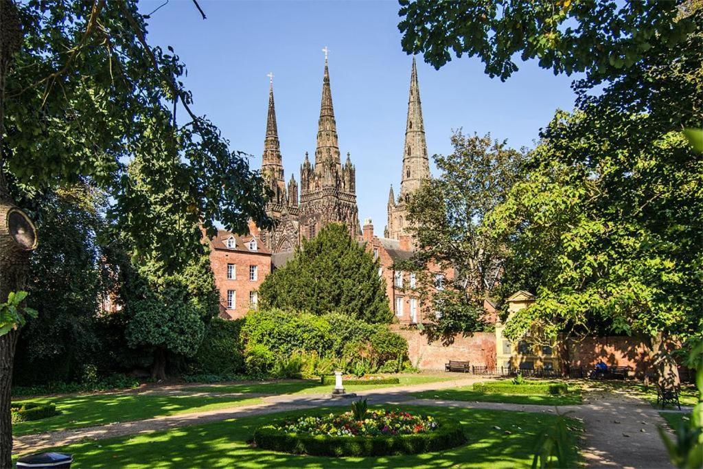 Cosy Lichfield Apartment Экстерьер фото